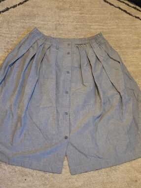 Button-Front A-Line Skirt in Soft Gray